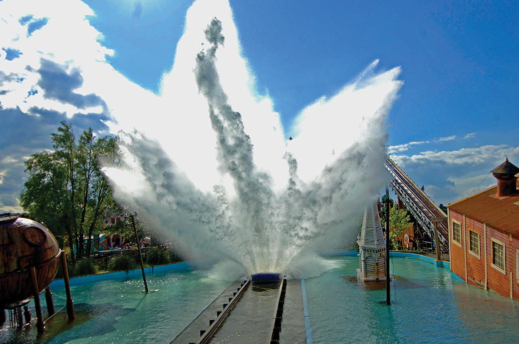 Shoot-the-Chute-Thorpe-Park-UK-2.jpg