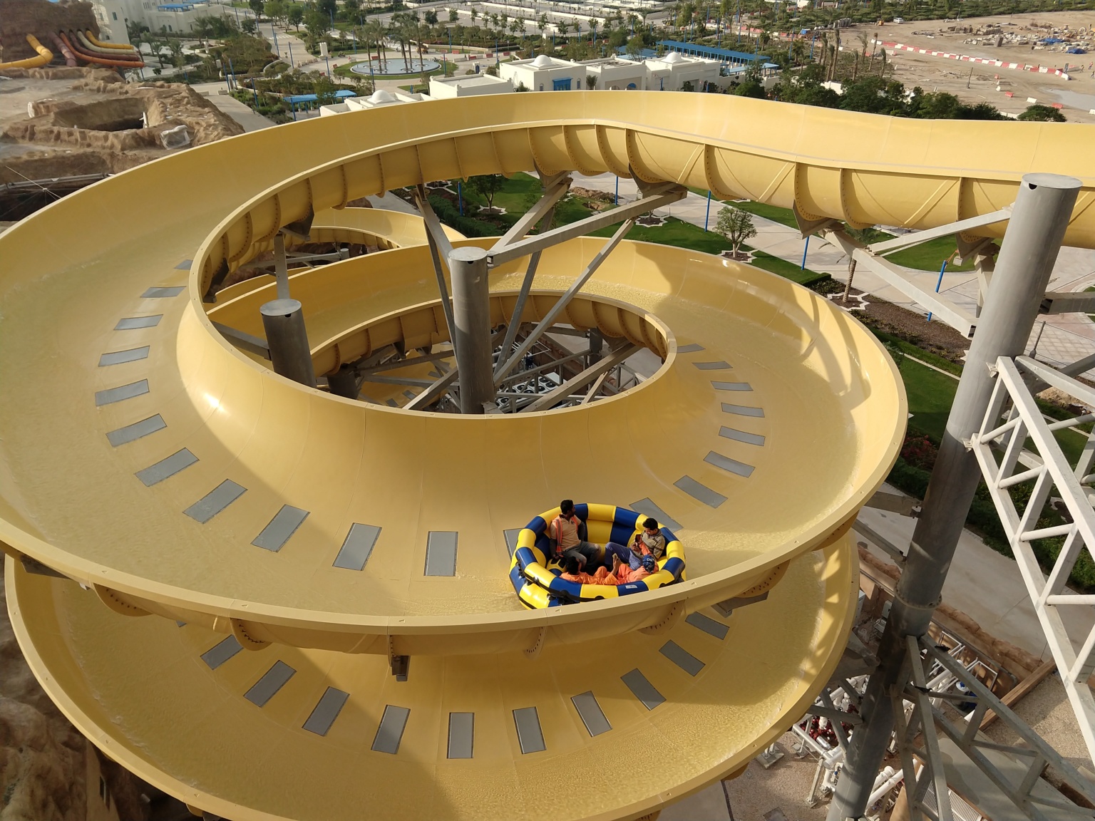 Case Study: Spinning Rapids Ride—Staying Dry in Water Slide Fun ...