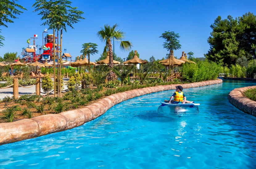 water park lazy river